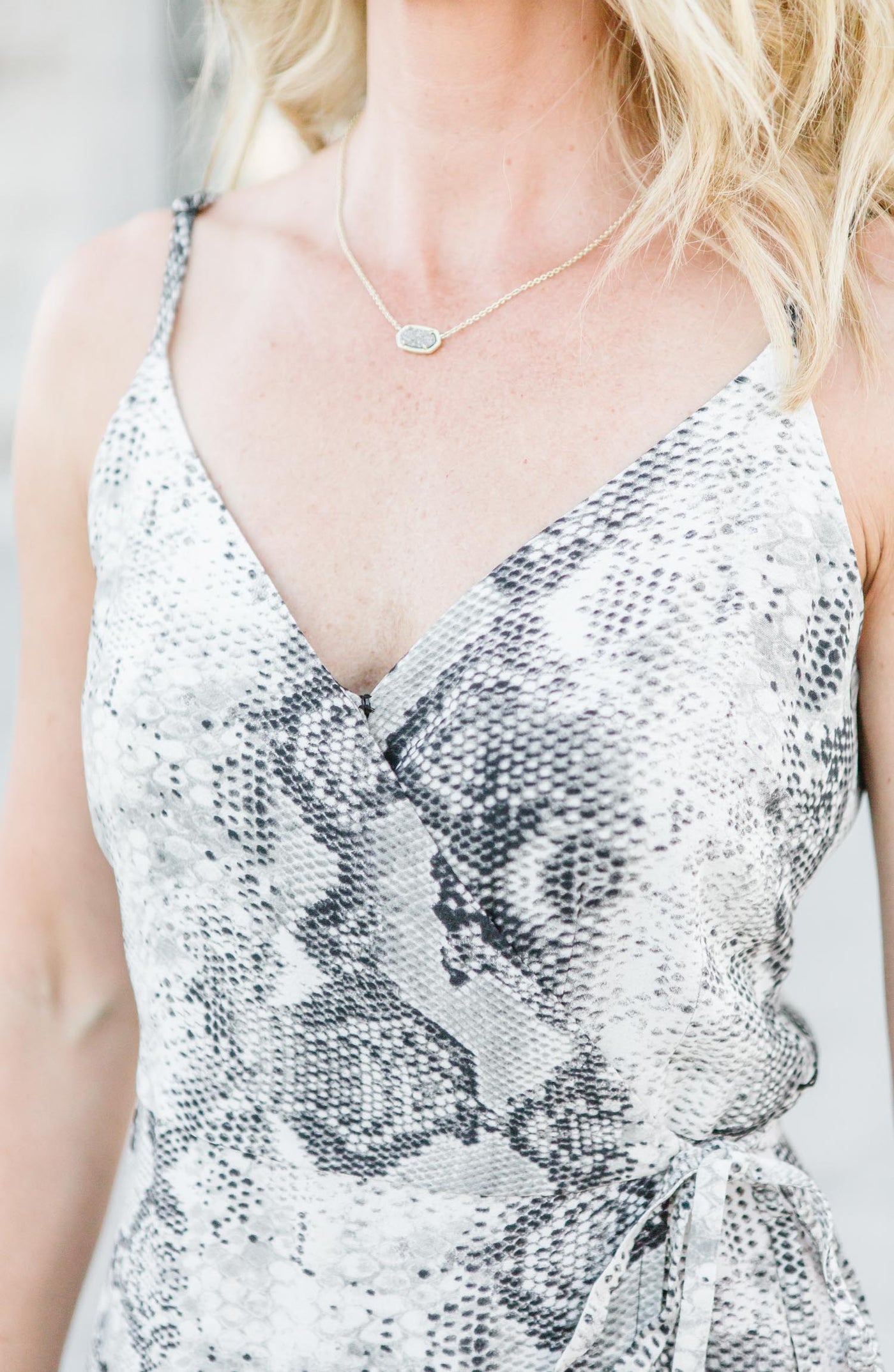 Sanctuary Womens Snake Print Sleeveless Wrap Dress Gray XL